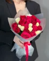 Букет 25 роз Кения 35 см в пленке