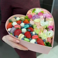 Подарочный набор коробка сердце Весна L
