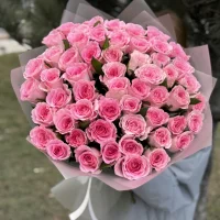 Букет из 55 розовых роз Мандала 60см