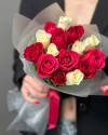 Букет 15 роз Кения 35 см в пленке