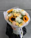 Букет Солнечный день с подсолнухами , ромашками и хризантемами